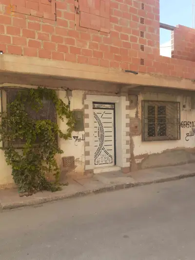 للبيع بيوت شعبية عدد الغرف3 5 باتنة