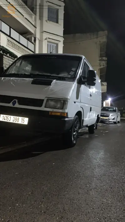 Renault Trafic 1998 35 BOUMERDES