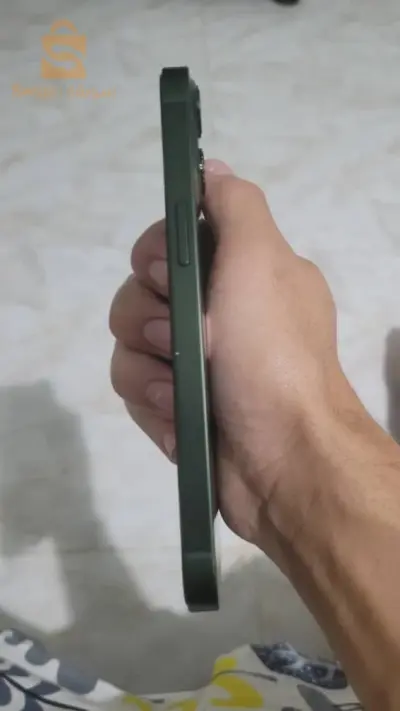 iPhone 13 très bonne état