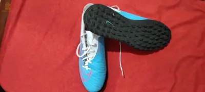 حذاء رياضي اصلي