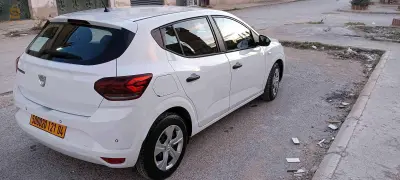 داسيا Sandero 2021 4 ام البواقي