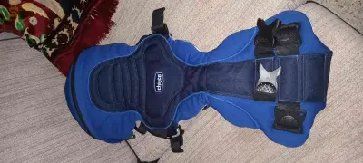 حامل رضيع