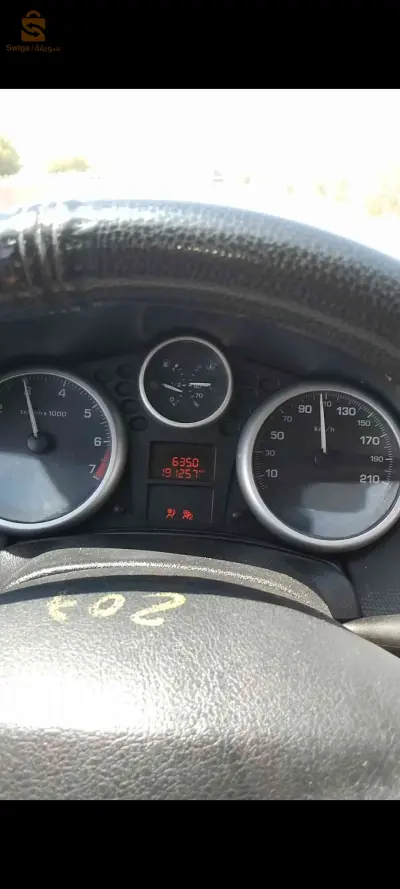 بيجو 207 2012 3 الاغواط