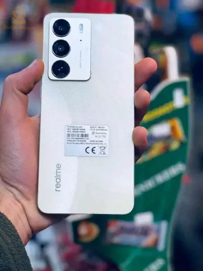 هاتف للبيع
