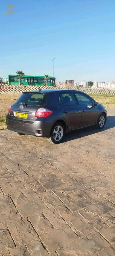 Toyota Auris 2011 31 ORAN
