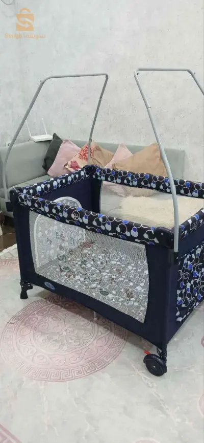 سرير اطفال نظيف 10/10