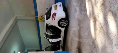 بيجو 208 2013 5 باتنة