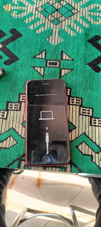 Apple iPhone SE 2020 (آيفون SE 2020)