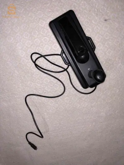 جهاز يستعمل للبلاي والاكس بوكس والحاسوب