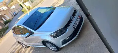 Volkswagen Polo 2015 4 OUM EL BOUAGHI