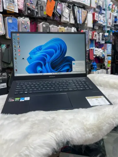 PC GAMINE ASUS ZENBOOK PRO 17