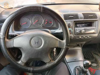 هوندا Civic 2005 1  ادرار