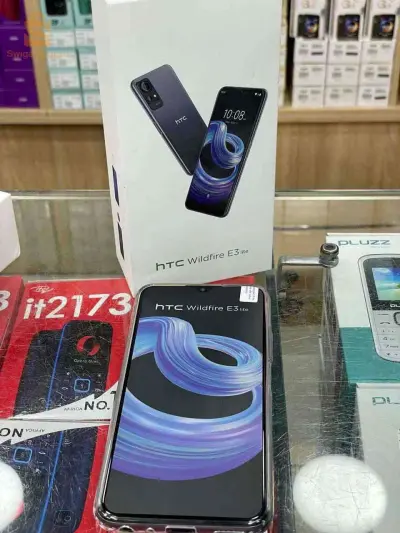 Téléphone HTC E3 lite