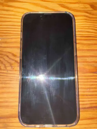 IPhone 14 bleu nuit
