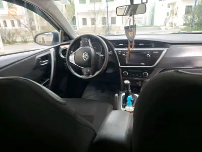 Toyota Auris 2013 26 MEDEA