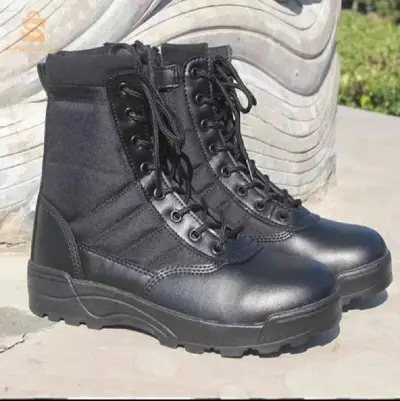 Godasse  noir 44/42فقط