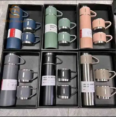 Ensemble de Tasses 
& Thermos Double Couche 
En Acier Inoxydable 500 mL
 طقم كوب وحافظة حرارية