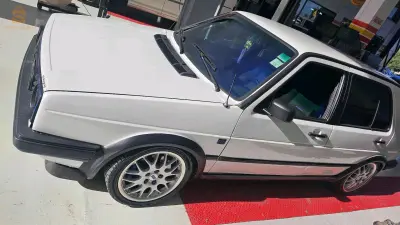 Volkswagen 1989 16 ALGER