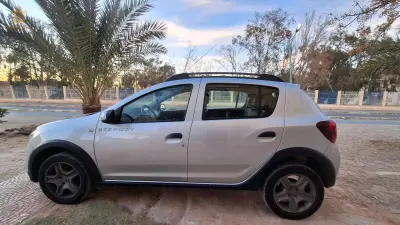 داسيا Sandero 2017 5 باتنة