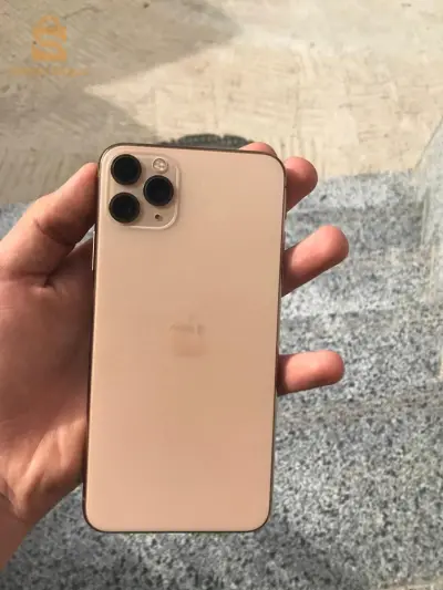 IPhone 11 Pro Max gold 2 Puces