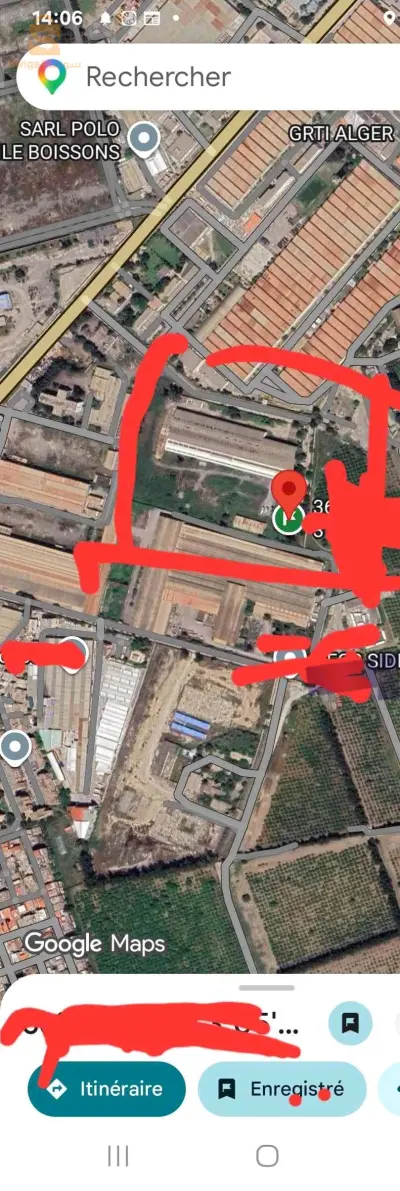 atelier de fabrication en charpente métallique en 3 ans 15000 mètres carrés de la plus compter bâtiment administratif plus de magasin de stockage poste de contrôle clôturé gaz électricité haute tension un puit de l'eau accessible à tout ranger