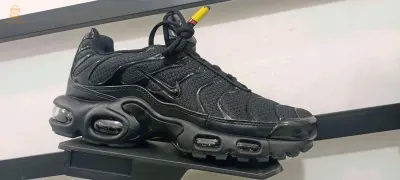 tn black black