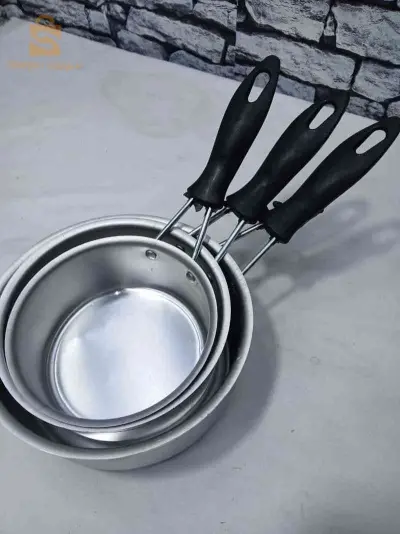 Casserol Aluminium 3 Piece
الوصف مادة الصنع المنيوم 
الحجم 
ترفد 0.8 لتر 
1.2 لتر 
2 لتر