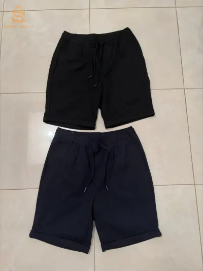2 short à vendre