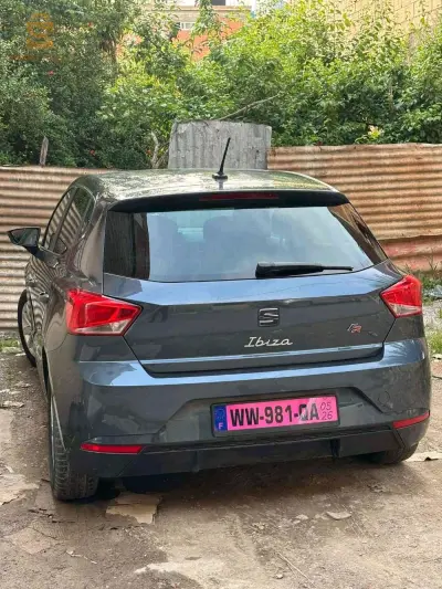 سيات Ibiza 2022 10 البويرة