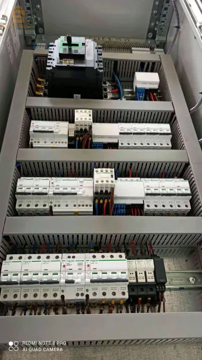 كهربائي معماري électricien bâtiment et industriel