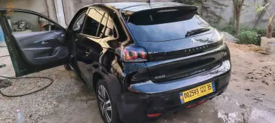 بيجو 208 بومرداس