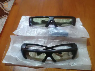 lunettes 3d pour tv samsung 3d smart originale européenne..tv samsung serie 2011