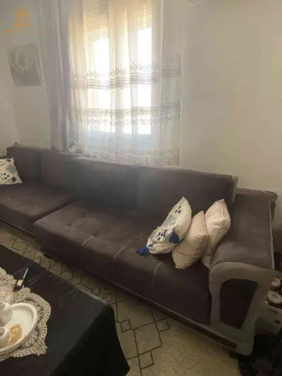 حاجة شابة