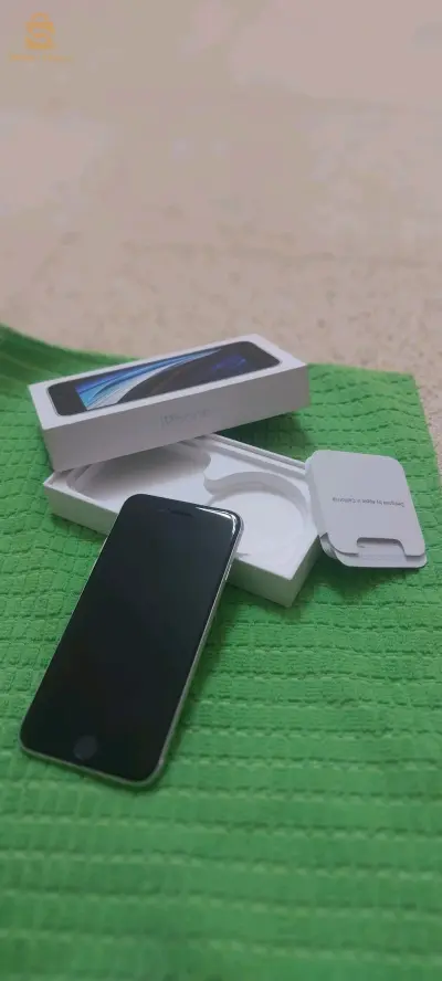 هاتف ايفون se