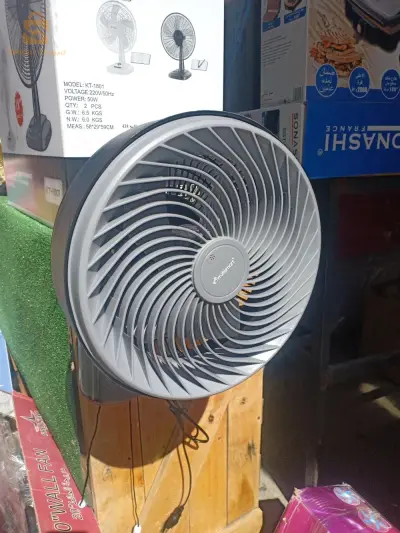 مروحة الحائط